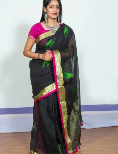 Black Parrot linen1